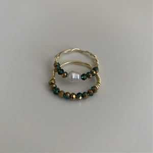 GREEN GOLD CRYSTAL. ring